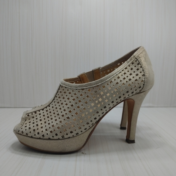 Paul Green Passion Bootie Lazer Cut Perforated Peep Toe Platform Ankle Shootie - Picture 4 of 10